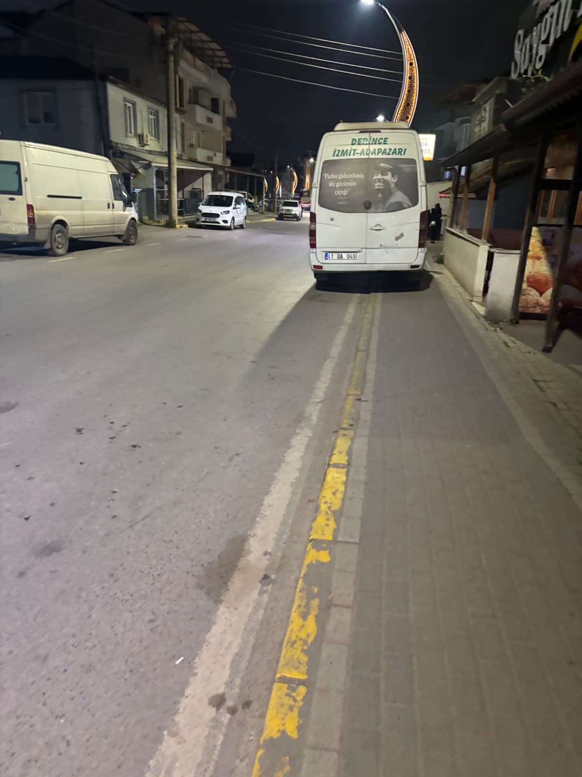 Hatalı park yaya kaldırımı işgali